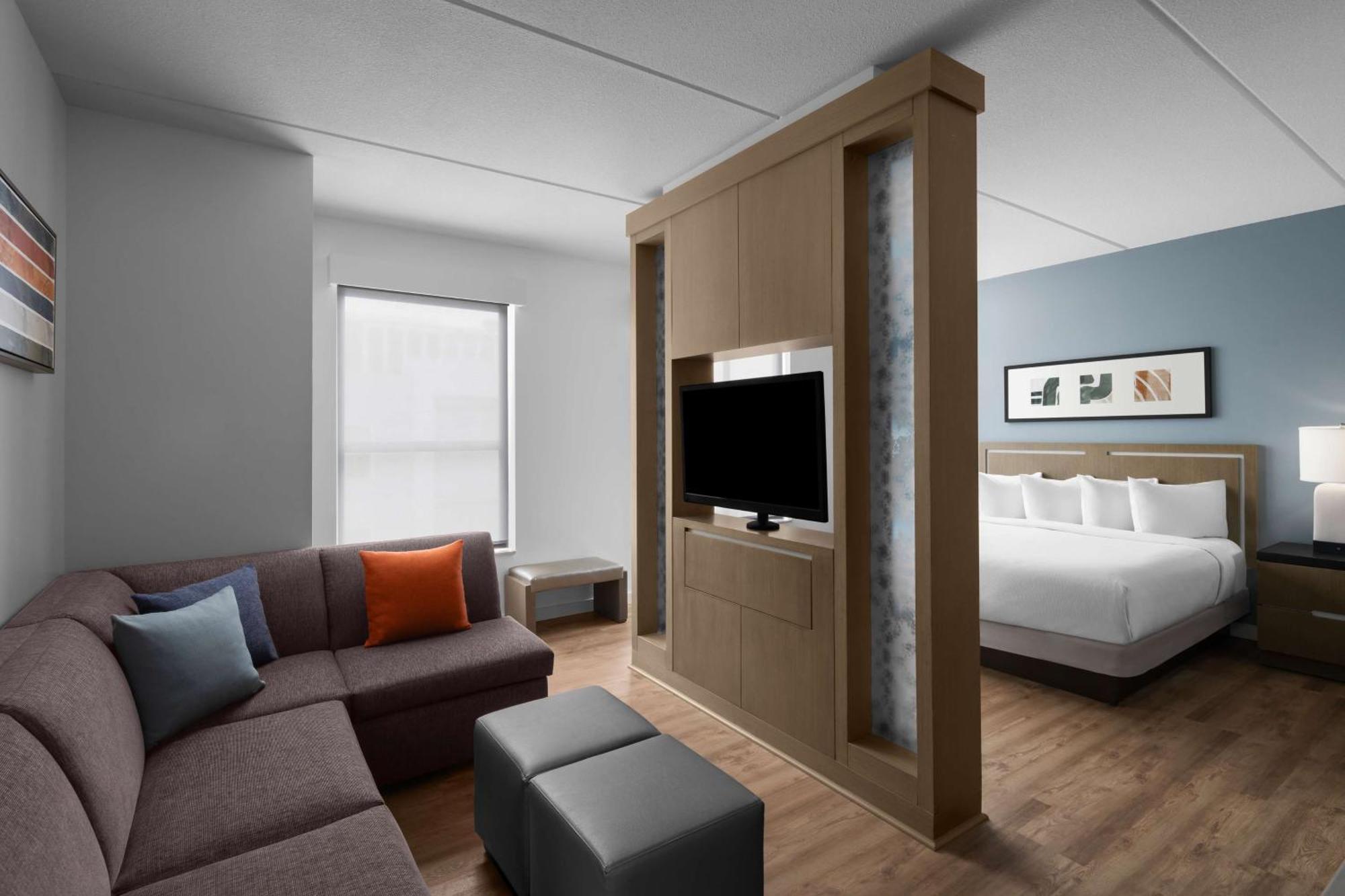 King Studio Suite